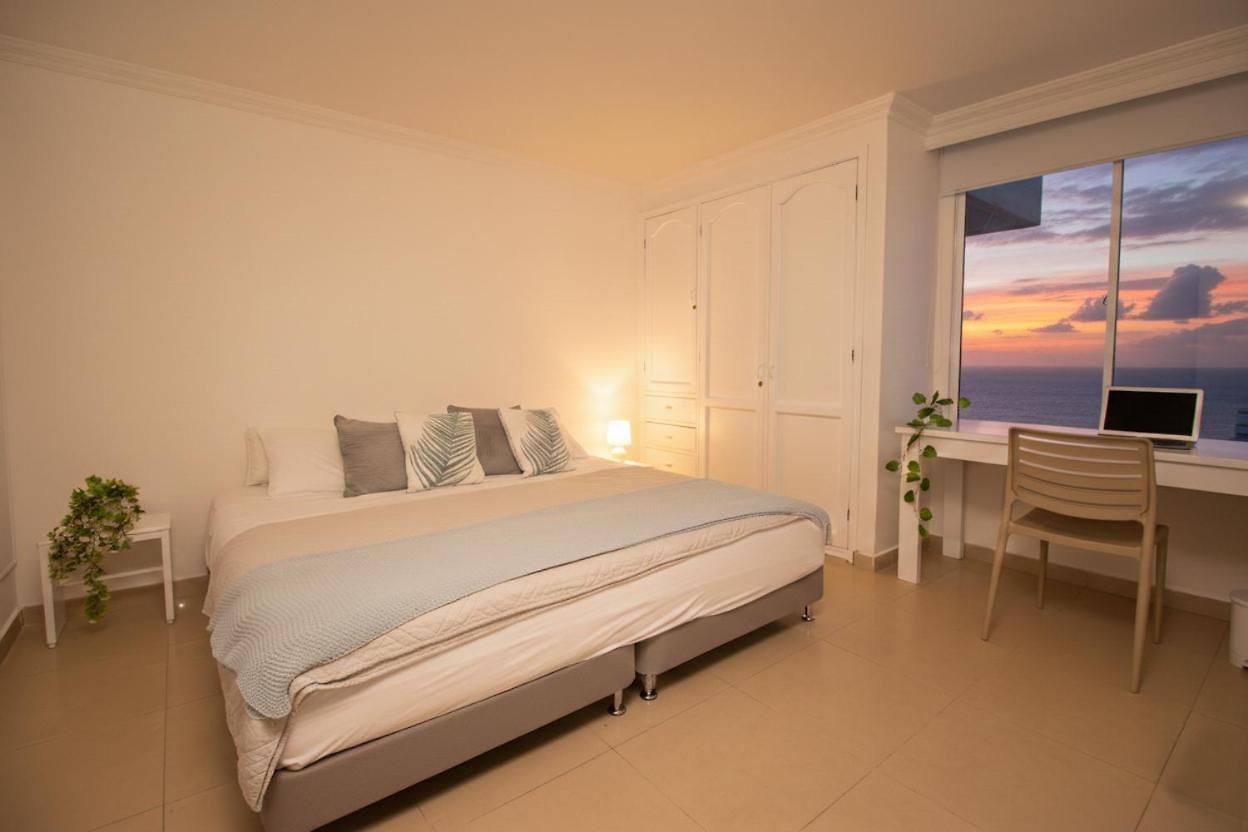 Apartamento Con Vista Al Mar, Cerca A Bocagrande