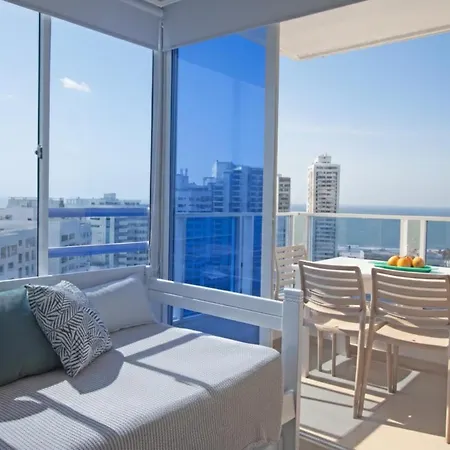 Con Vista Al Mar, Cerca A Bocagrande Apartamento